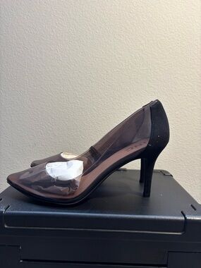 I.N.C Concepts Women's Black Clear Pointed-Toe Pump